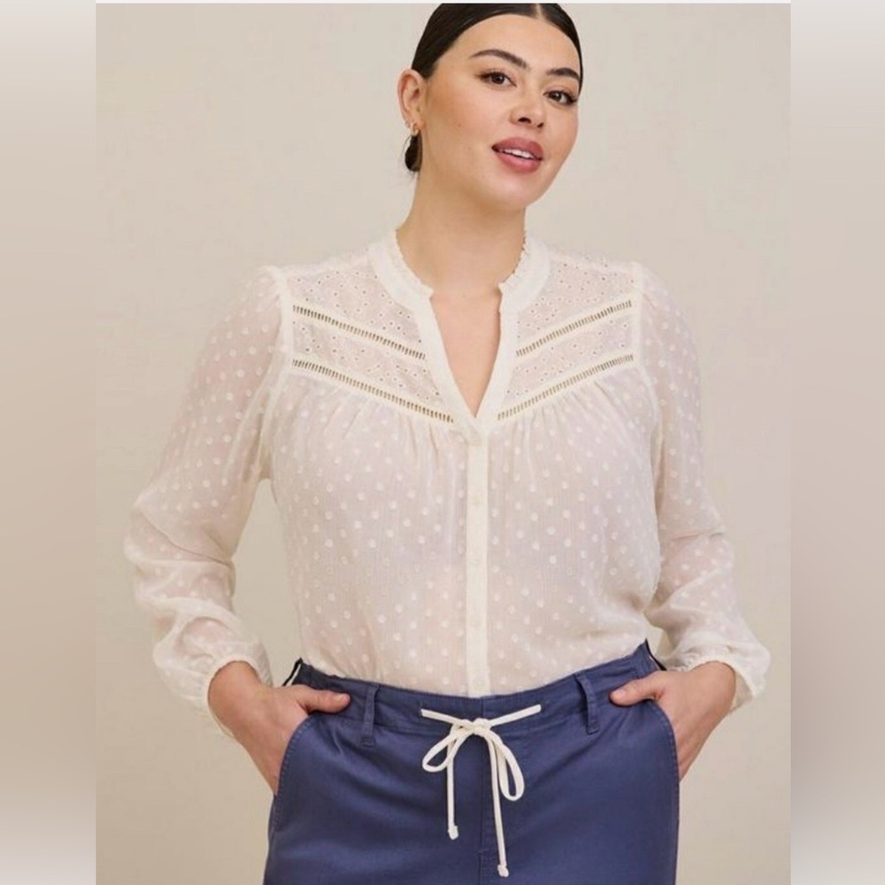 Torrid Women’s Clip Dot Chiffon Lace Trim Blouse White Ivory 3X
